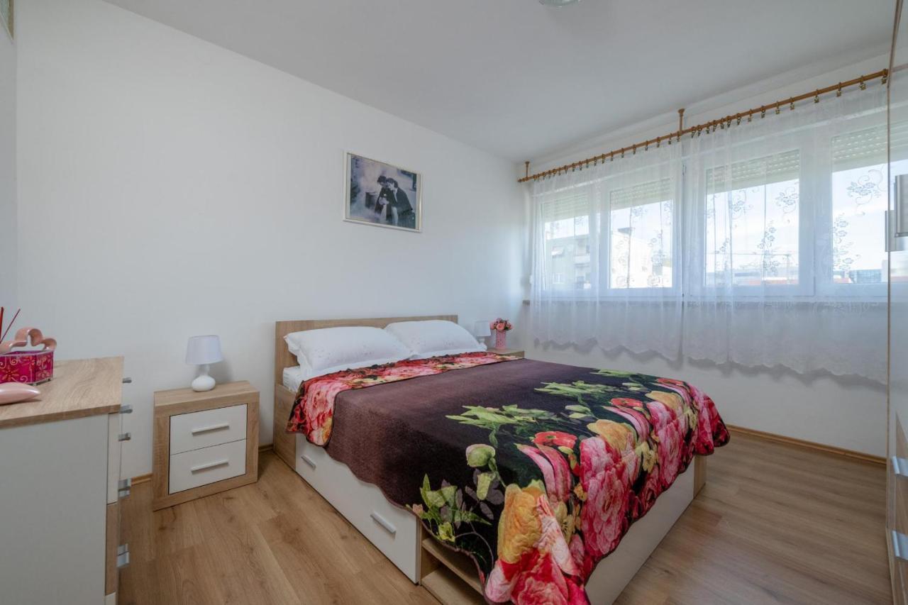 Bell Apartment *